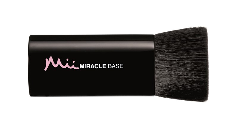 Miracle Base Brush